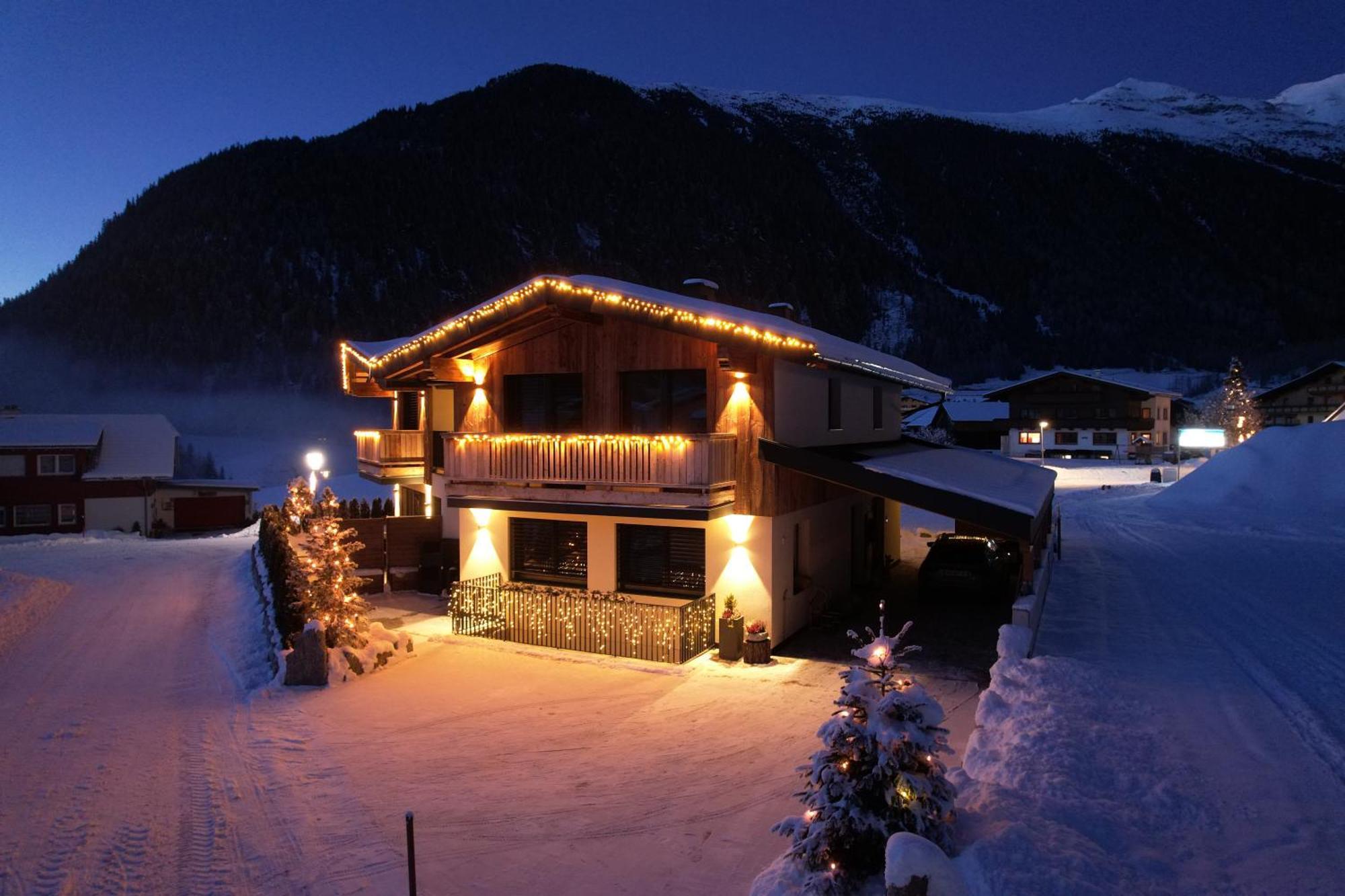 Alp Apart Niederthai Umhausen Exterior photo